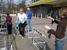 Gutgelaunte Walkerin
